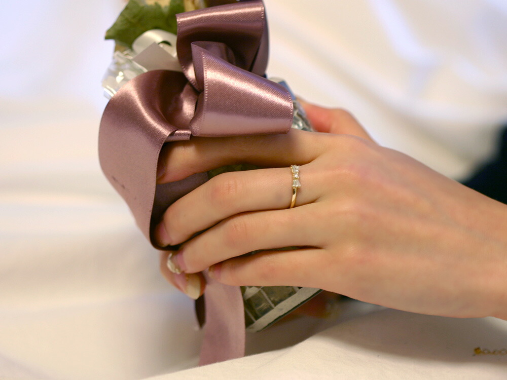 K18 ファンシーカット ダイヤモンド リボン リング rph28356422の画像