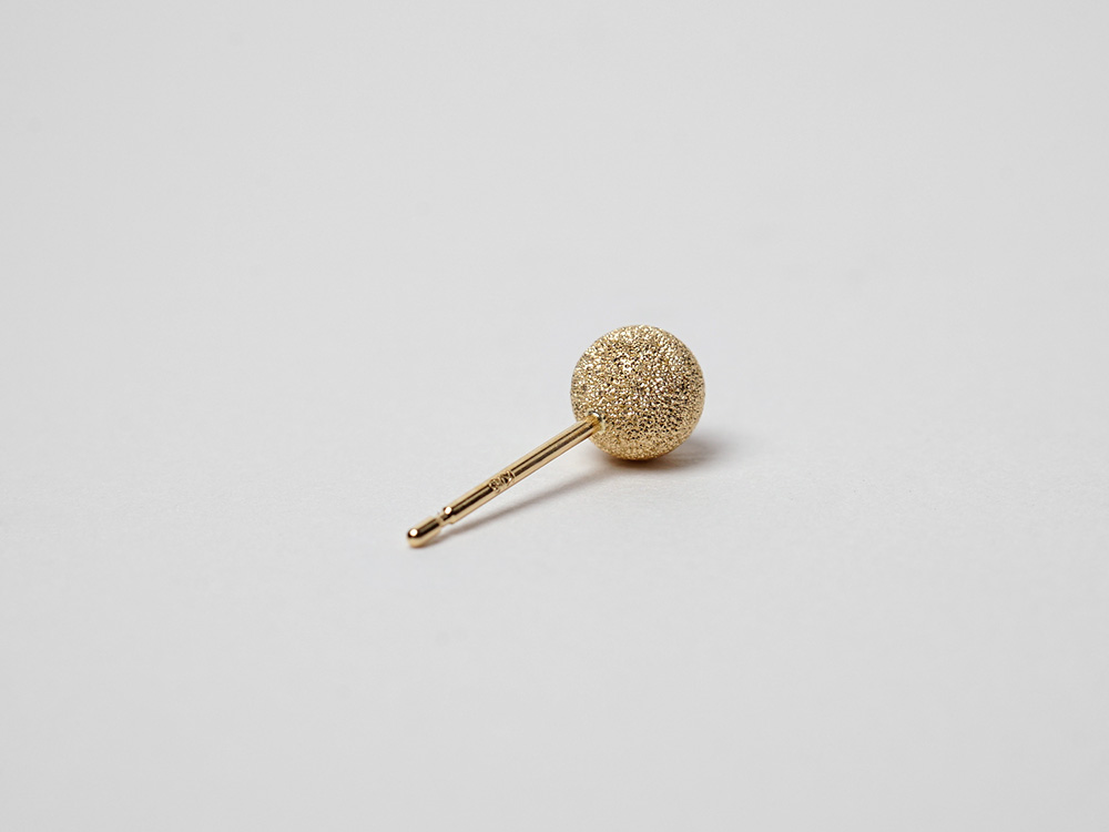 K18 スターダスト スタッド ピアス 5mm rpaub7023の画像