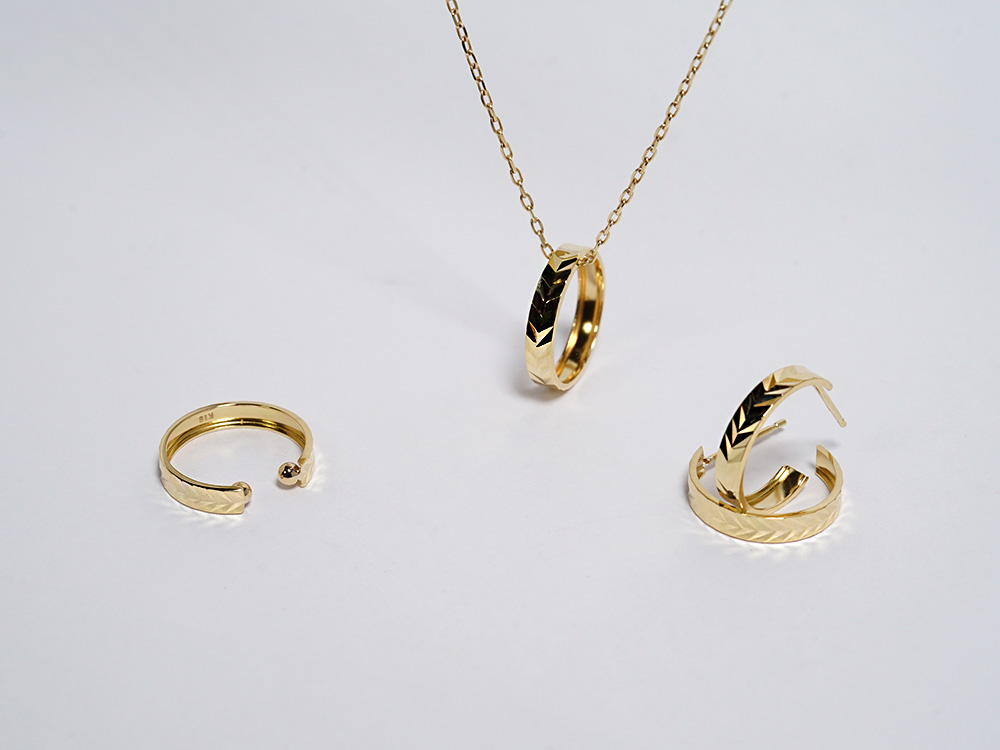 K18 麦穂 フープ ピアス rpaub6423の画像