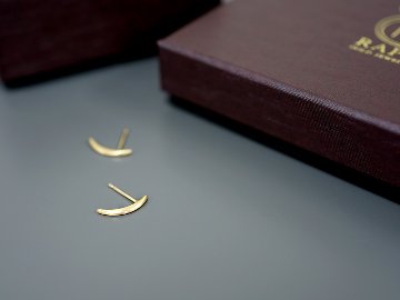 K18 クロー ピアス rpaub12923の画像