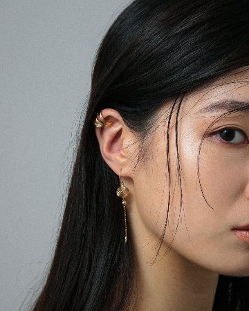 K10 シルキー イヤーカフ vg23e1570fの画像