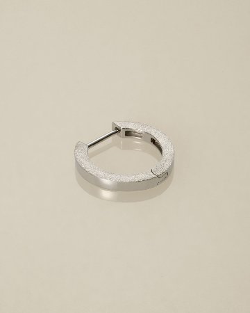 K10 K18 フラット フープピアス ミディアム vg23e0905bの画像