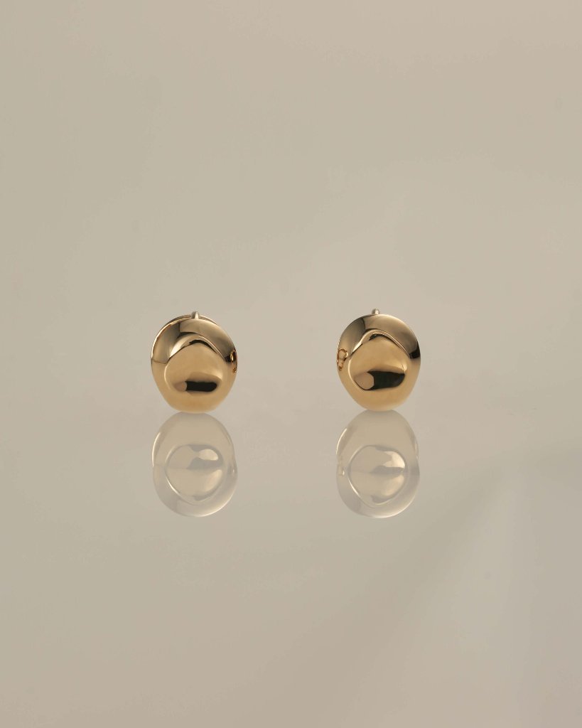 K18 エン シルク ピアス vg22e3955aの画像