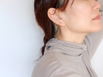 【片耳販売】 K18 ミルグレイン アミメ イヤーカフ rph43716023の画像