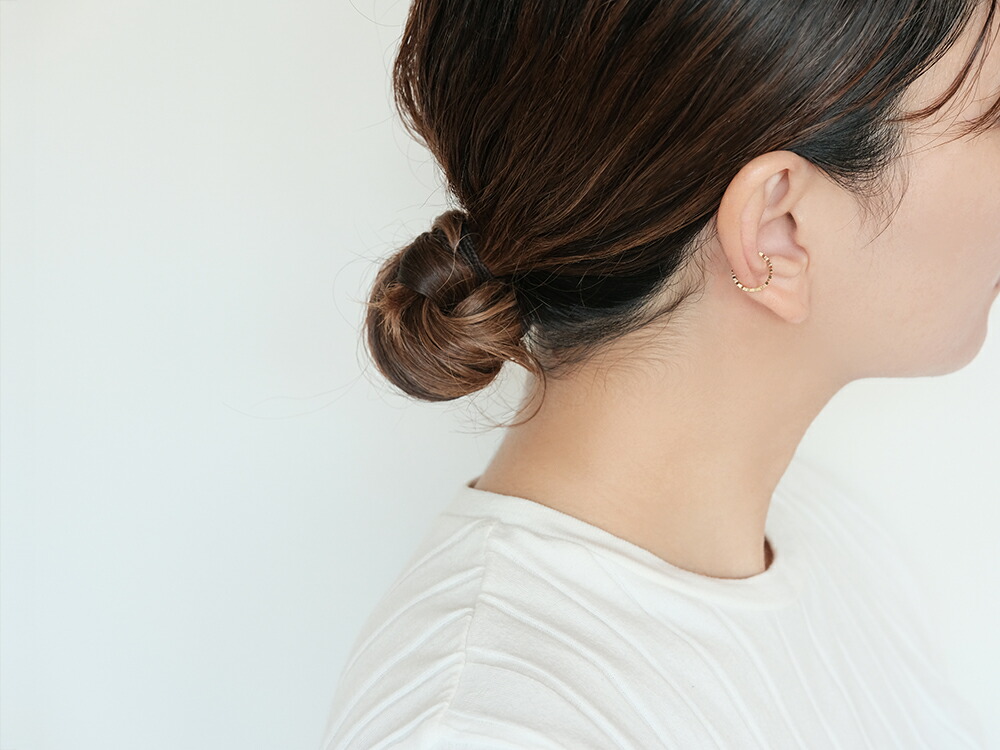 【片耳販売】 K18 ハニカム イヤーカフ rph43711423の画像