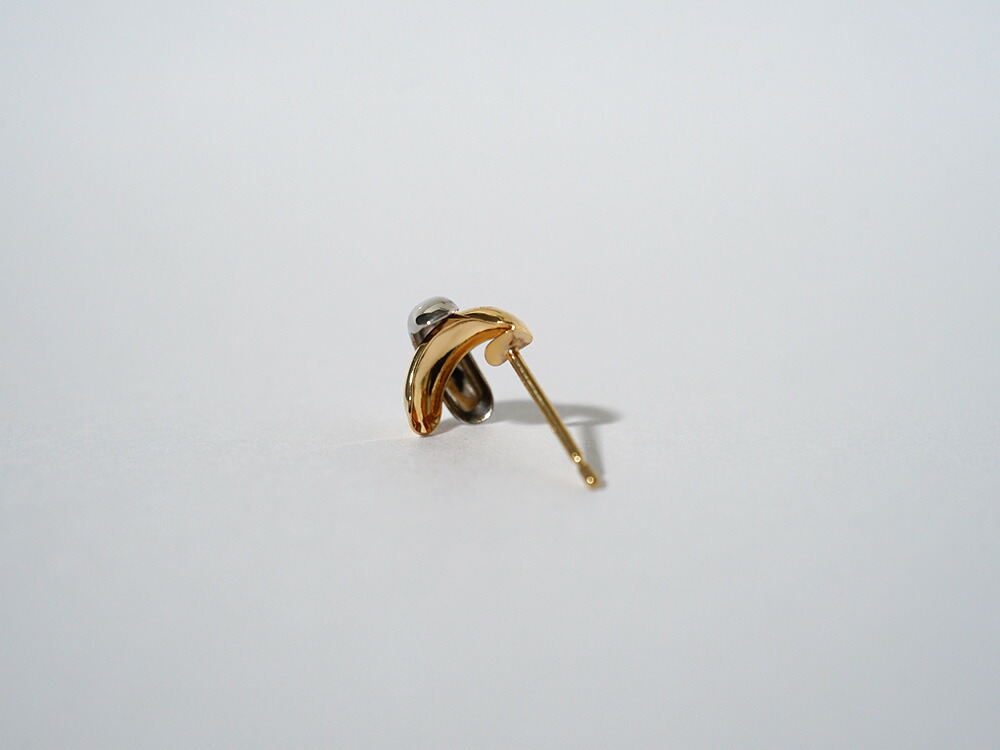 K18/Pt クロッシング コンビ ピアス rph43701923の画像