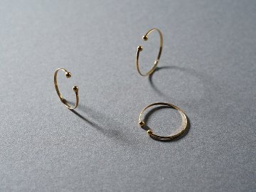 【片耳販売】 K18 リーネア イヤーカフ & リング 14mm rph15270623の画像