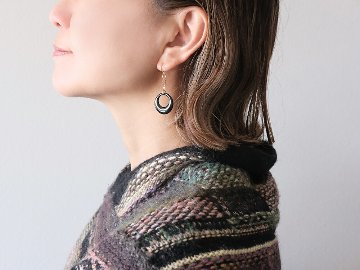 K18 オクロス オニキス ピアス rph43679123の画像