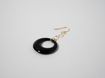 K18 オクロス オニキス ピアス rph43679123の画像