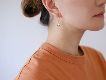 K18/Pt トリニティ ピアス rph43674823の画像