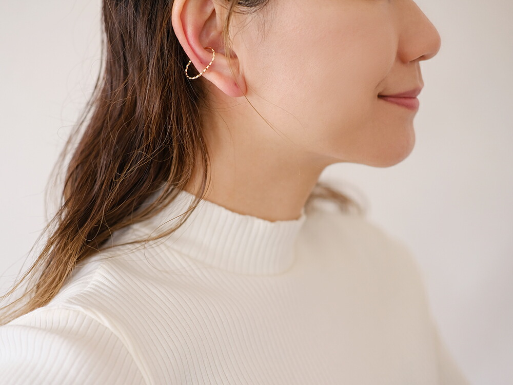 【片耳販売】 K18 nejiri クリップ イヤーカフ rph55957723の画像