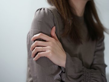 K18 ペアシェイプ ダイヤモンド リング rph28875422の画像
