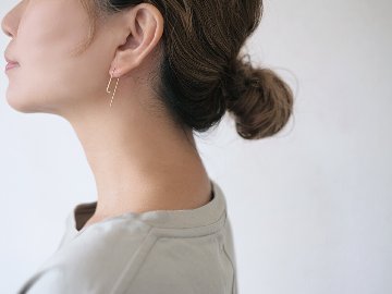 K18 カラビナ ピアス rpaub4223の画像