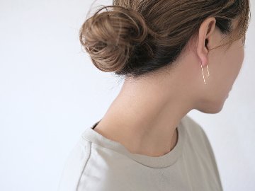K18 カラビナ ピアス rpaub4223の画像