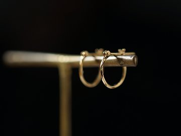 K18 Hineri フープピアス 10mm rph43013423の画像