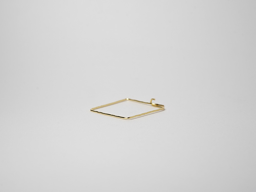 K18 スクエア フープピアス rpaub2423の画像