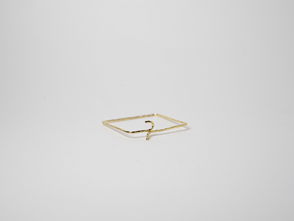 K18 スクエア フープピアス rpaub2423の画像