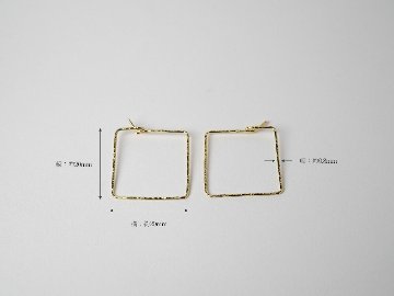 K18 スクエア フープピアス rpaub2423の画像