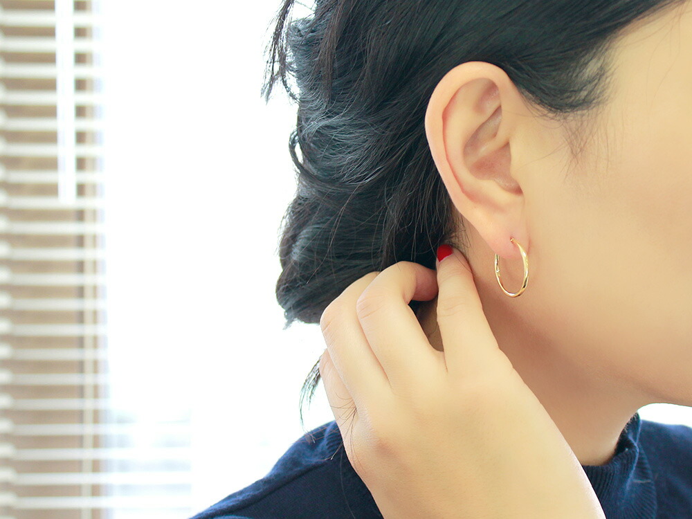 K18 Nejiri フープピアス 20mm rpakr198623の画像
