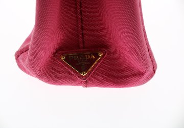 PRADA　カナパトートの画像