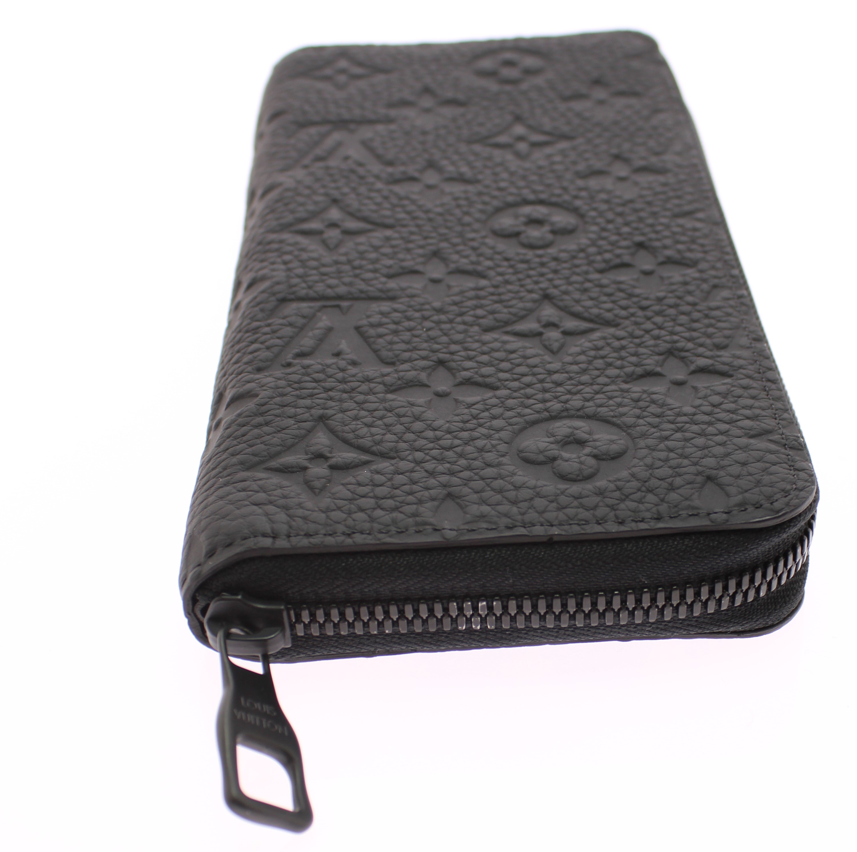 Louis Vuitton　トリヨンレザー　ジッピーウォレット　CA4176の画像