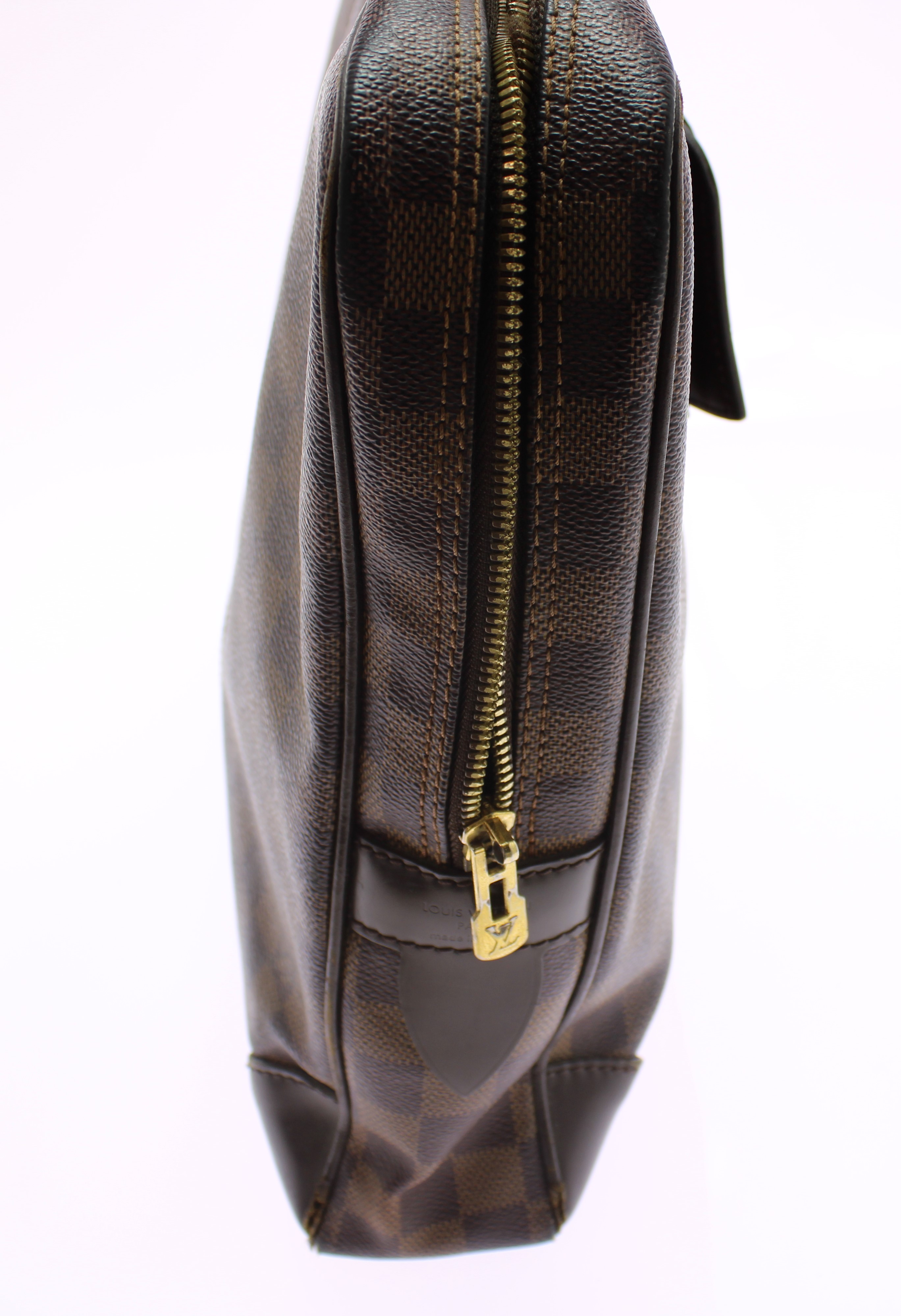 Louis Vuitton ダミエ ポルト ドキュマン ヴォワヤージュ N41124