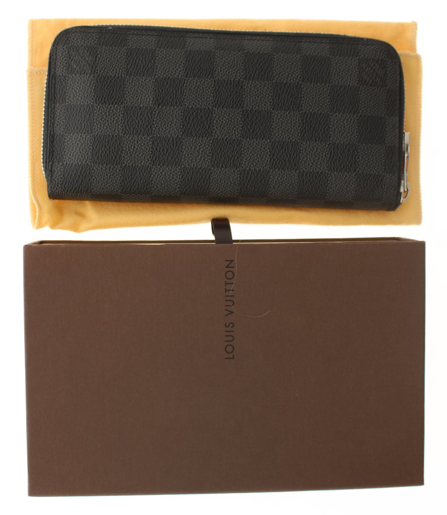 Louis Vuitton　ジッピーウォレット・ヴェルティカル　CA1192の画像
