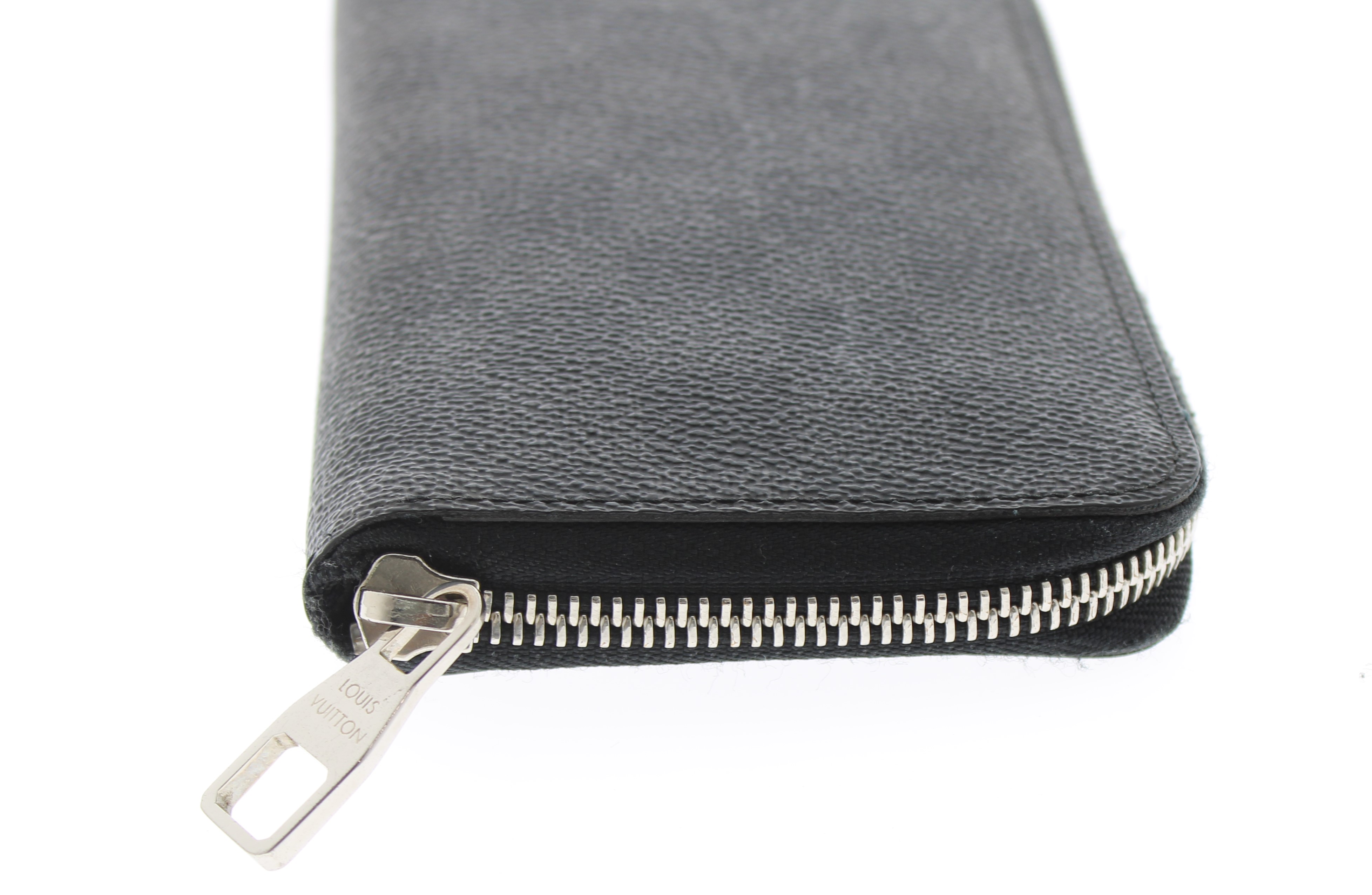 Louis Vuitton　ジッピーウォレット・ヴェルティカル　CA1192の画像
