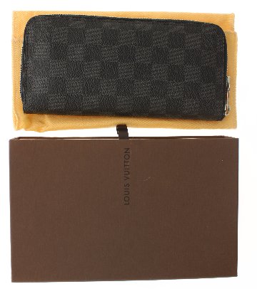Louis Vuitton　ジッピーウォレット・ヴェルティカル　CA1192の画像