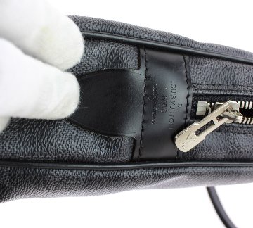 Louis Vuitton　ポルトドキュマンの画像