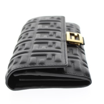 FENDI　二つ折り長財布　黒の画像