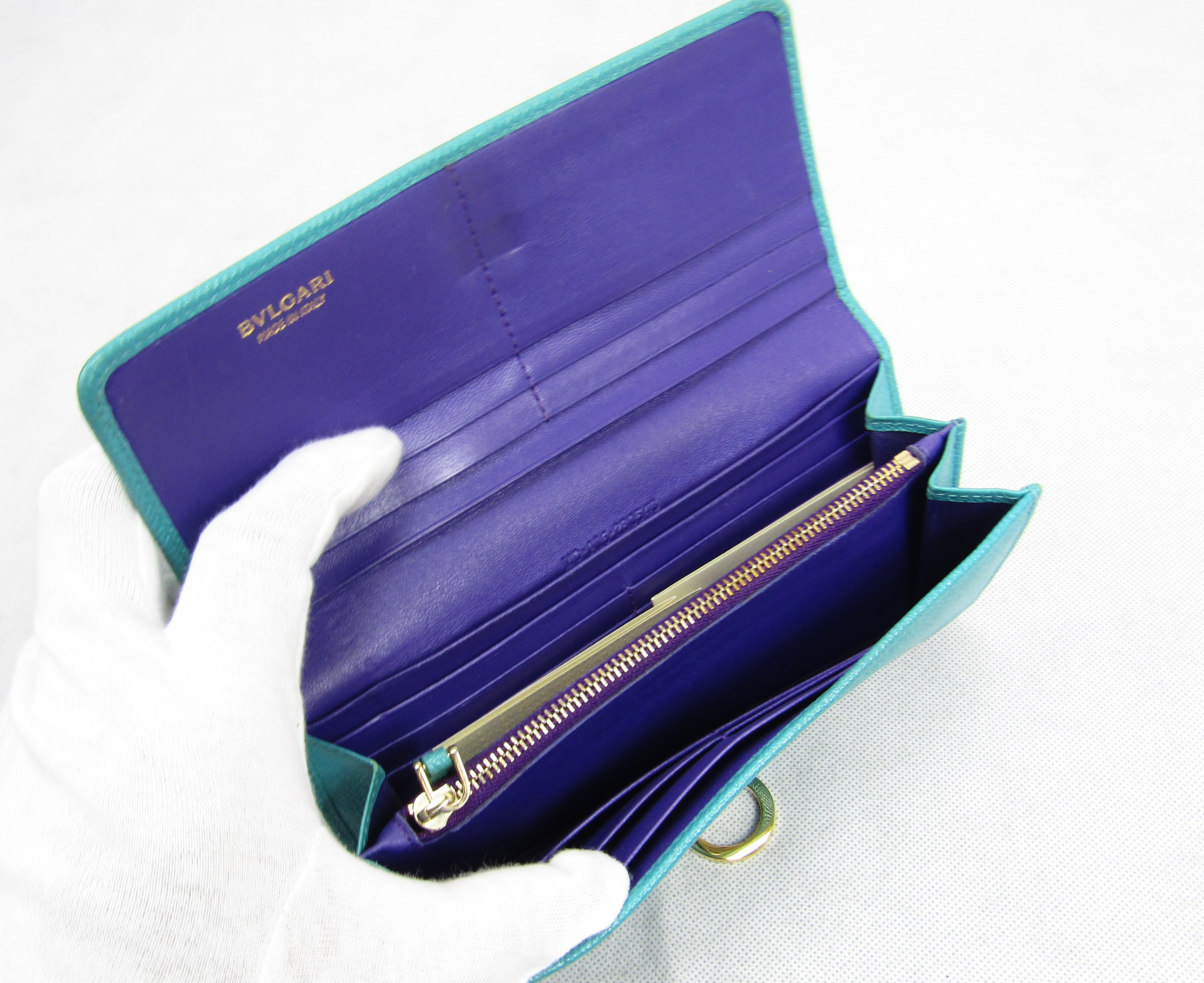 BVLGARI　ジップ長財布の画像