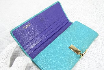 BVLGARI　ジップ長財布の画像