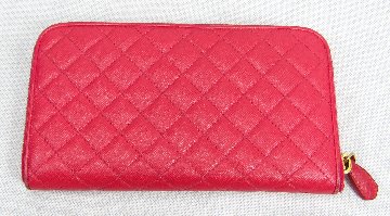 PRADA　ラウンド長財布の画像