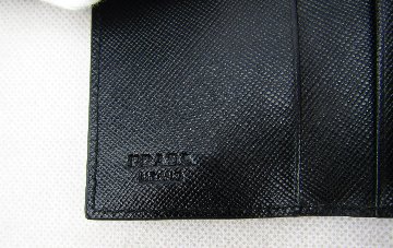 PRADA　キーケースの画像