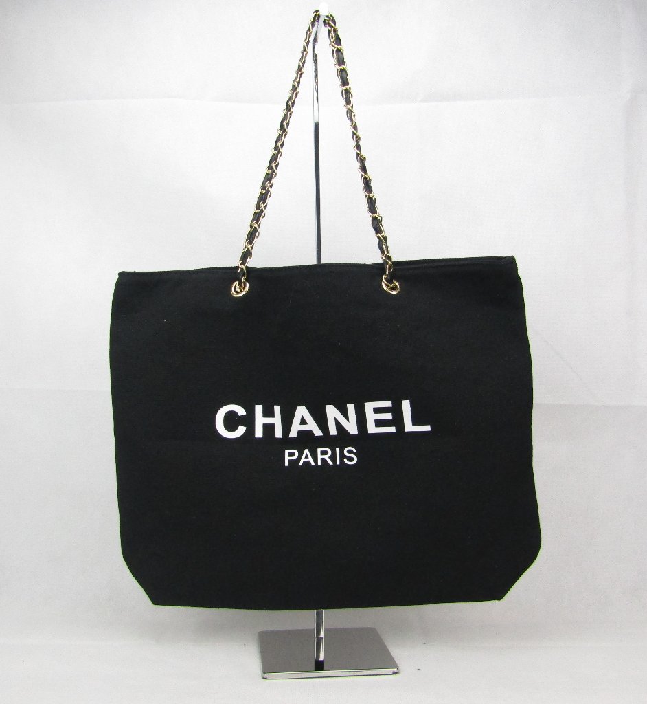 CHANEL　チェーンバッグの画像