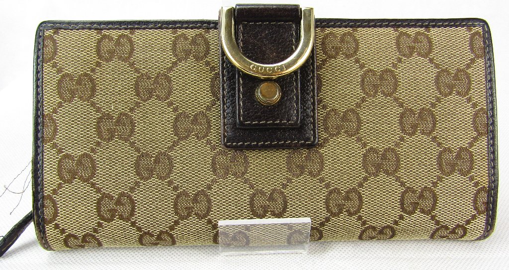 GUCCI　ラウンド長財布の画像