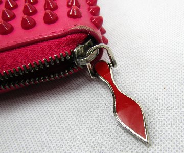 Christian　Louboutin　ラウンド長財の画像