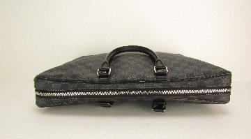 Louis Vuitton　ポルトドキュマン・ヴォワヤージュ　TR1113の画像