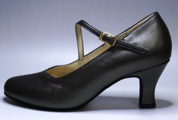 Roseris《アミリス》斜めベルト付　22cm・グレーブラック【柔らか山羊革】甲がお洒落なハートカットの画像