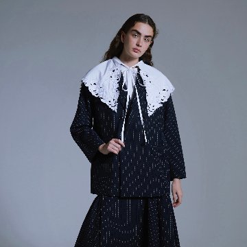 Daisy embroidery white画像