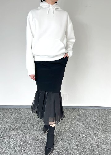 Elle white画像