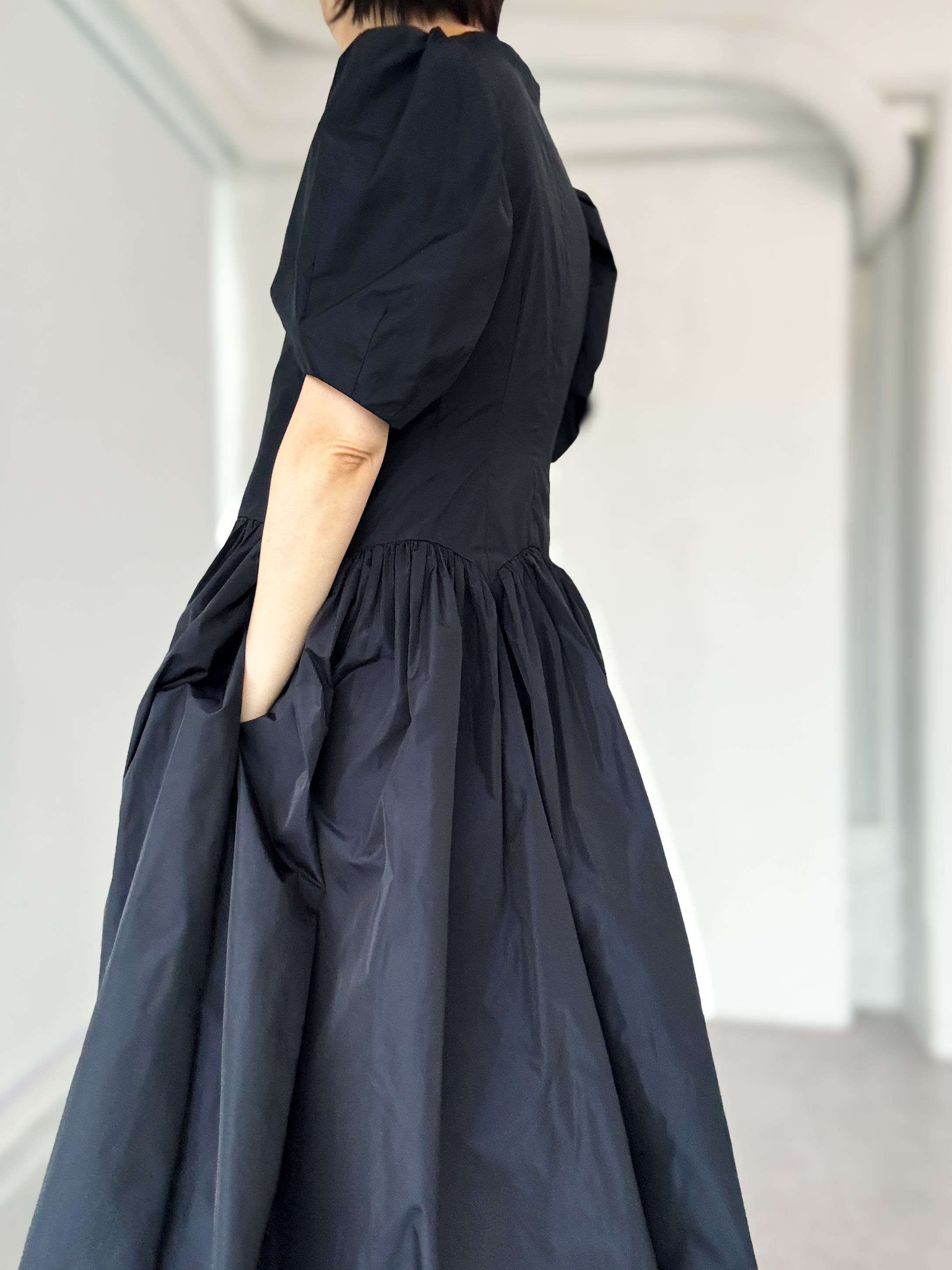 Greta navyの画像