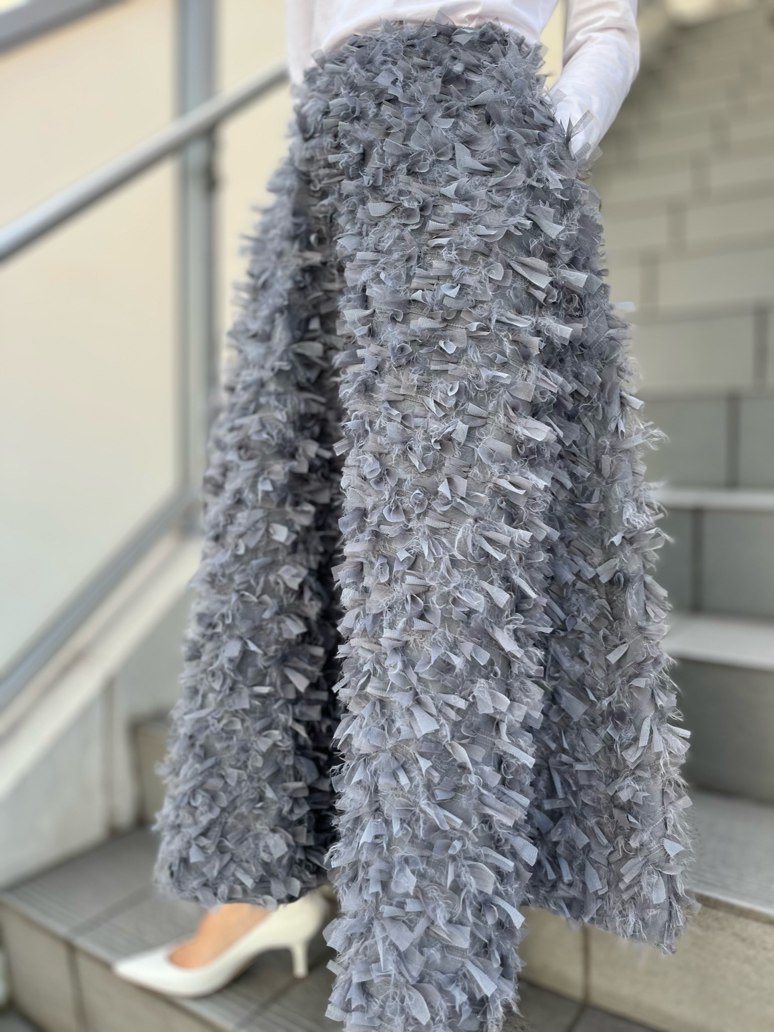 Elliy Feather Charcoalの画像