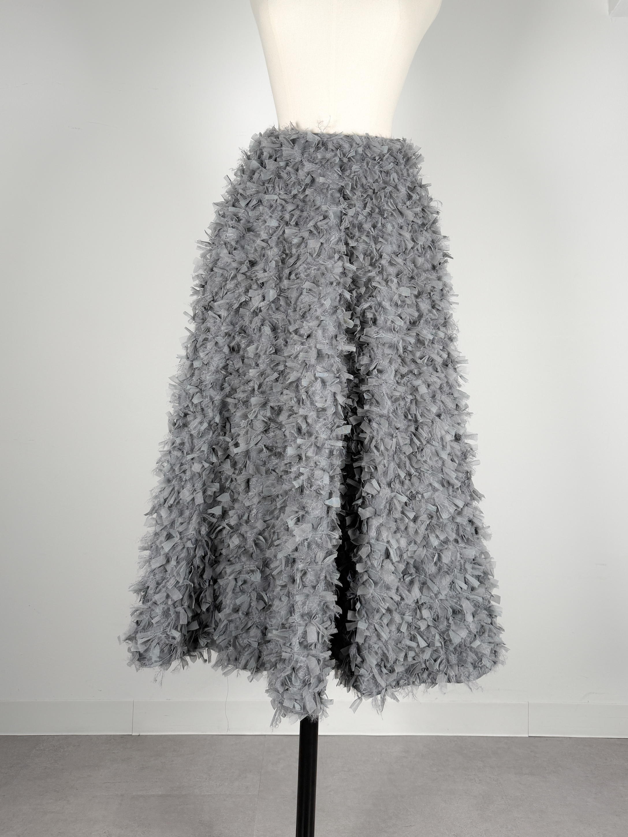 Elliy Feather Charcoalの画像