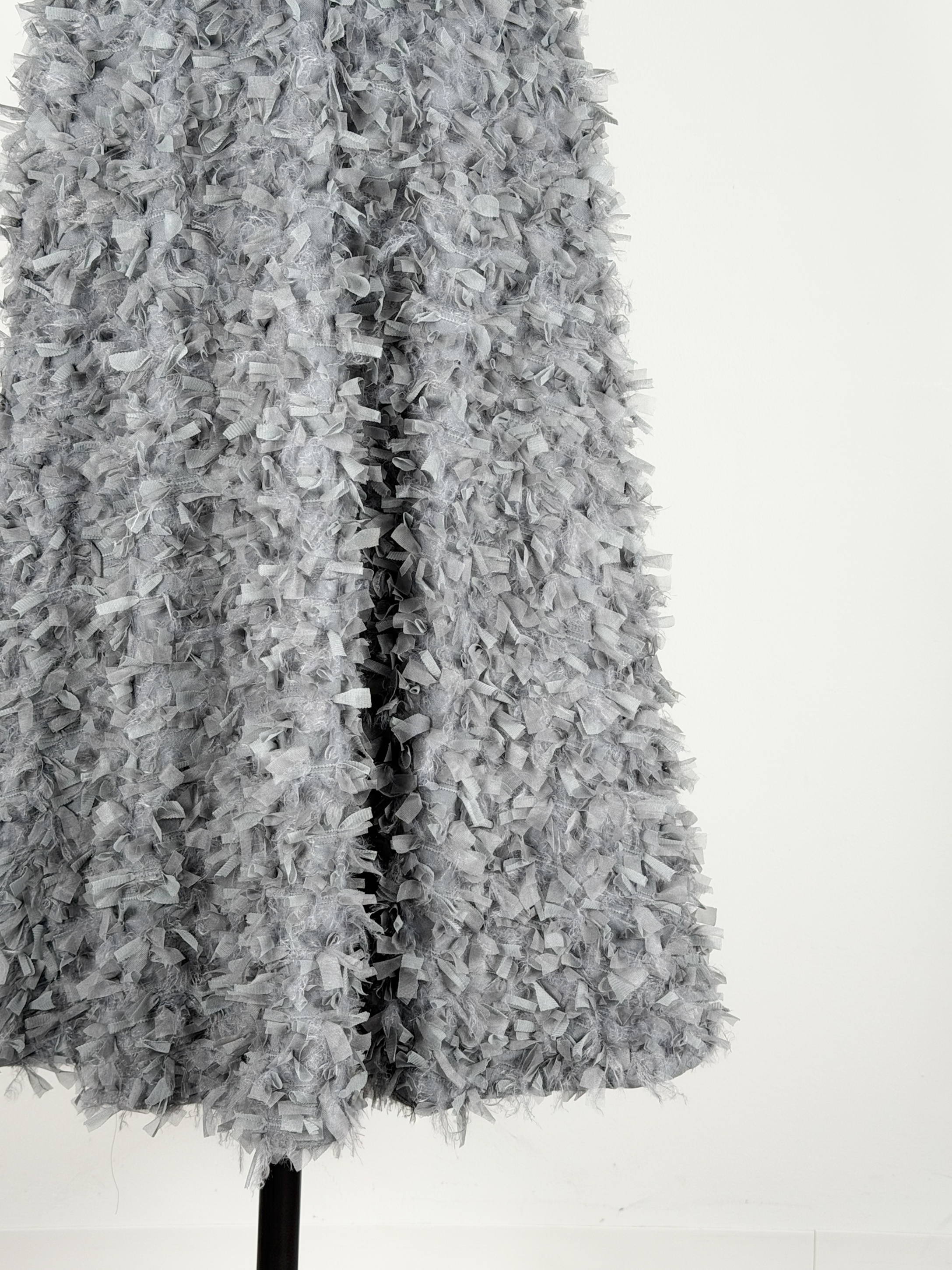 Elliy Feather Charcoalの画像