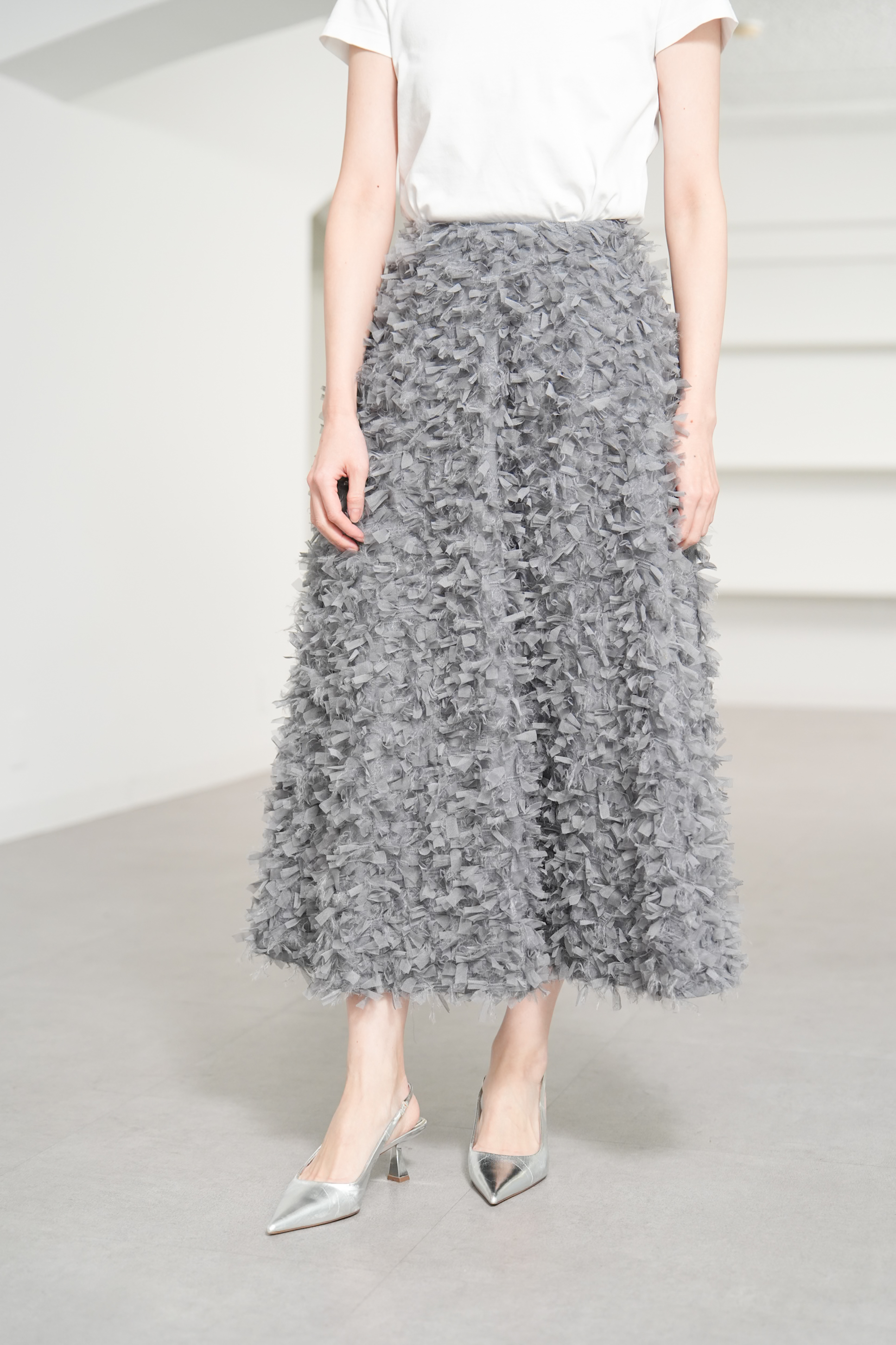 Elliy Feather Charcoalの画像