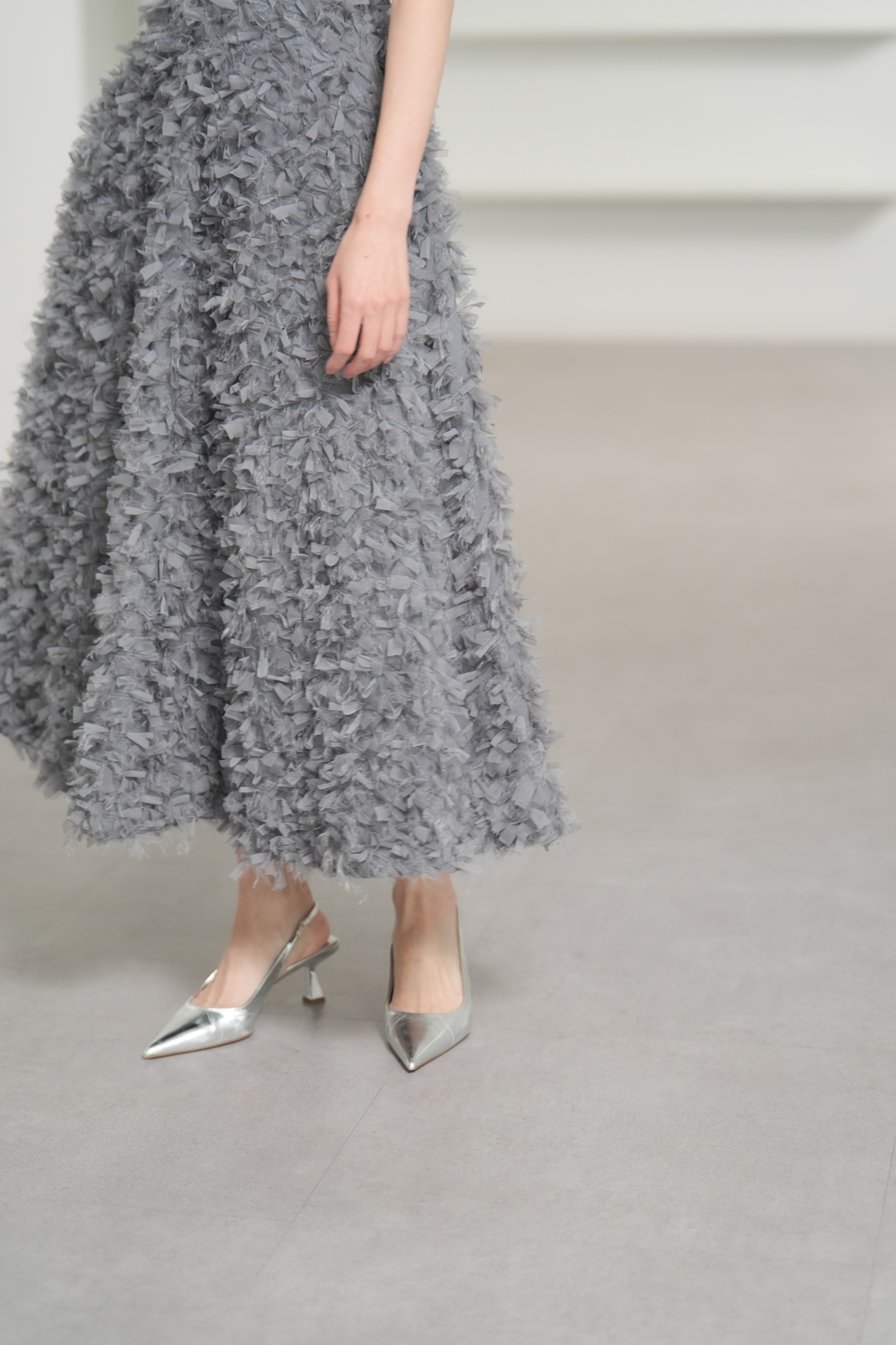 Elliy Feather Charcoalの画像