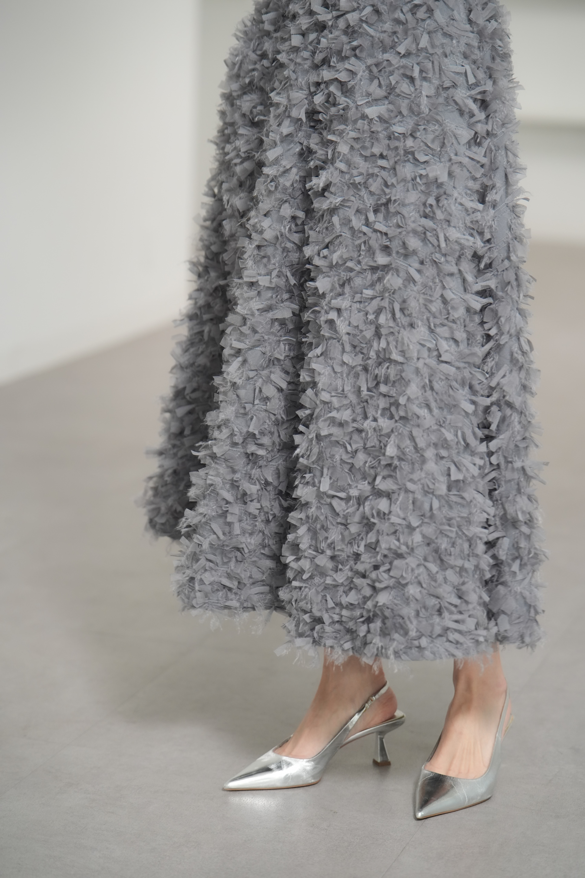 Elliy Feather Charcoalの画像