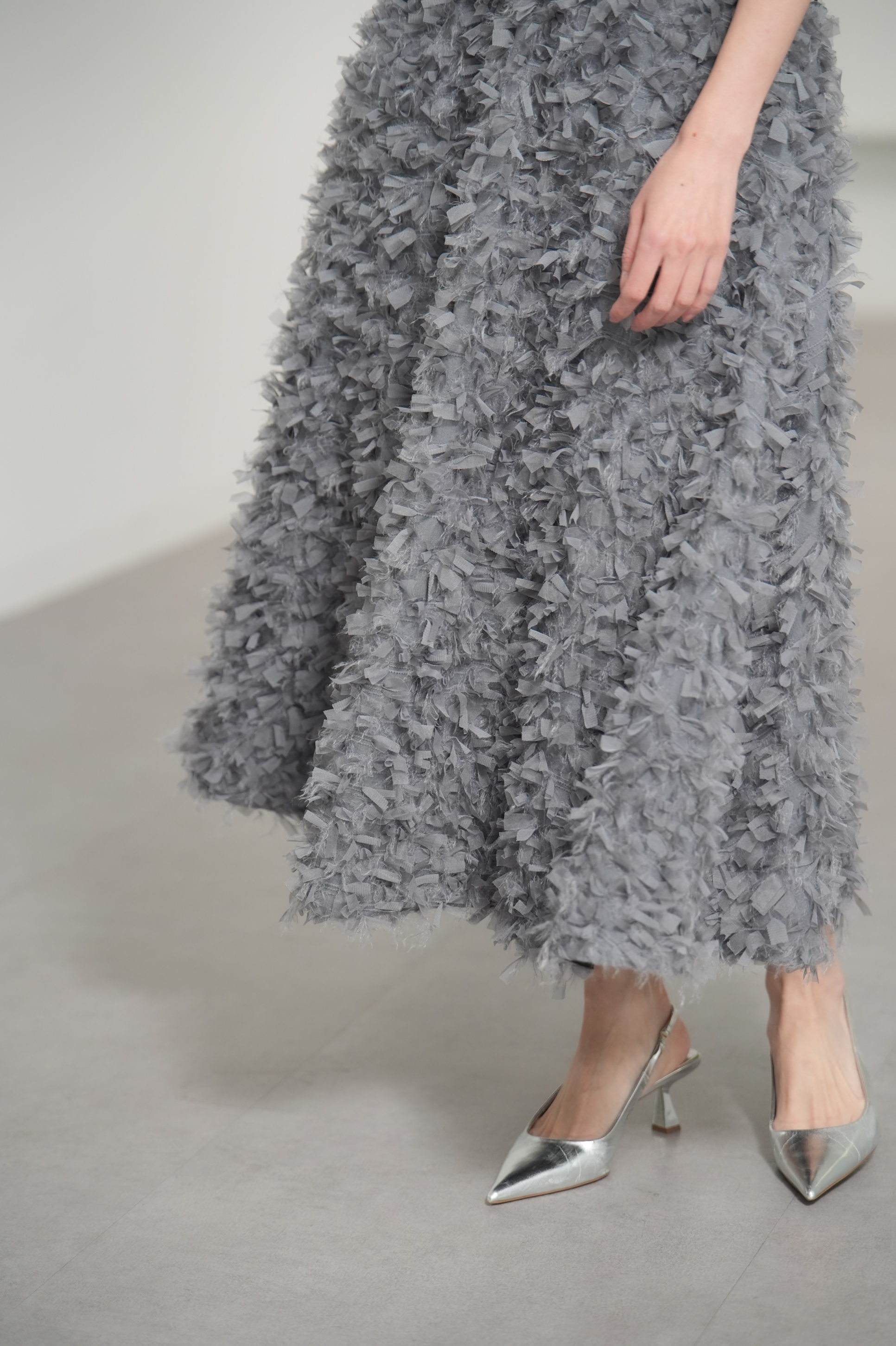 Elliy Feather Charcoalの画像